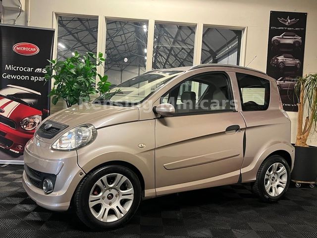 Microcar M.Go CREAM SXI XXL Mopedauto Leichtmobile 45 KM