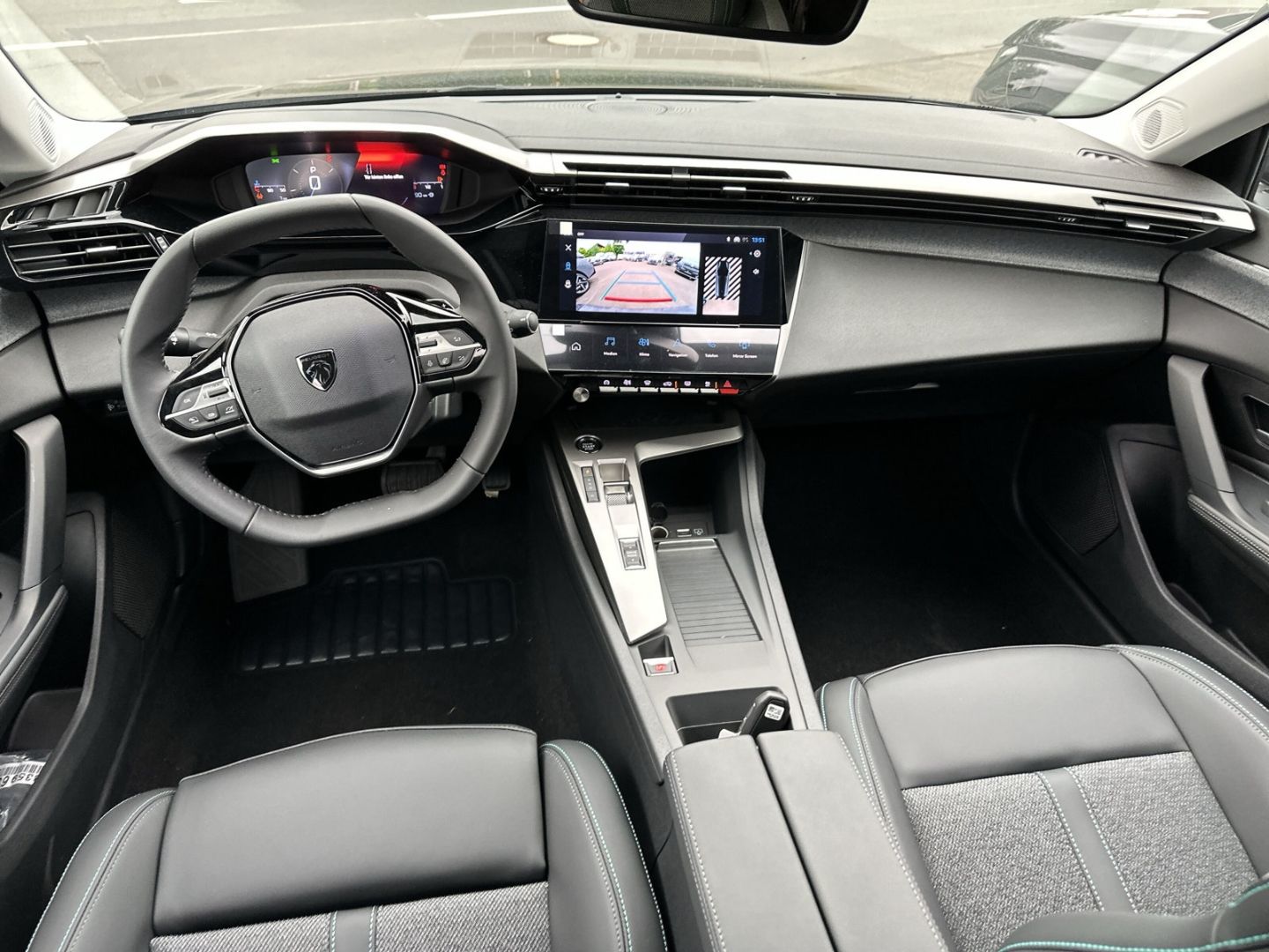 Fahrzeugabbildung Peugeot 308 SW ALLURE BlueHDi 130 EAT8 Navi  ACC CarPlay