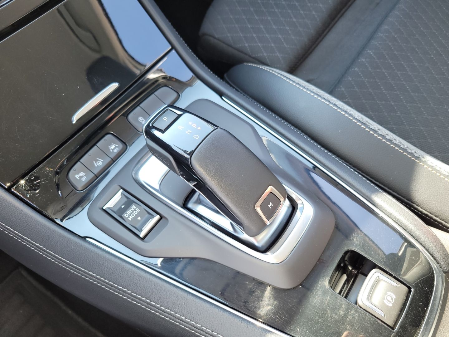 Fahrzeugabbildung Opel Grandland GS Line mit SHZ+LHZ+Kamera+AHK
