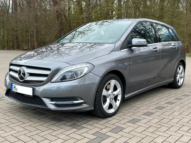 Mercedes-Benz B 220 CDI SHZ R.kamera Scheckheft Leder Navi Xen