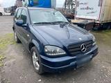 Mercedes-Benz Mercedes ML 320 lpg - Mercedes-Benz ML 320 mit LPG-Antrieb