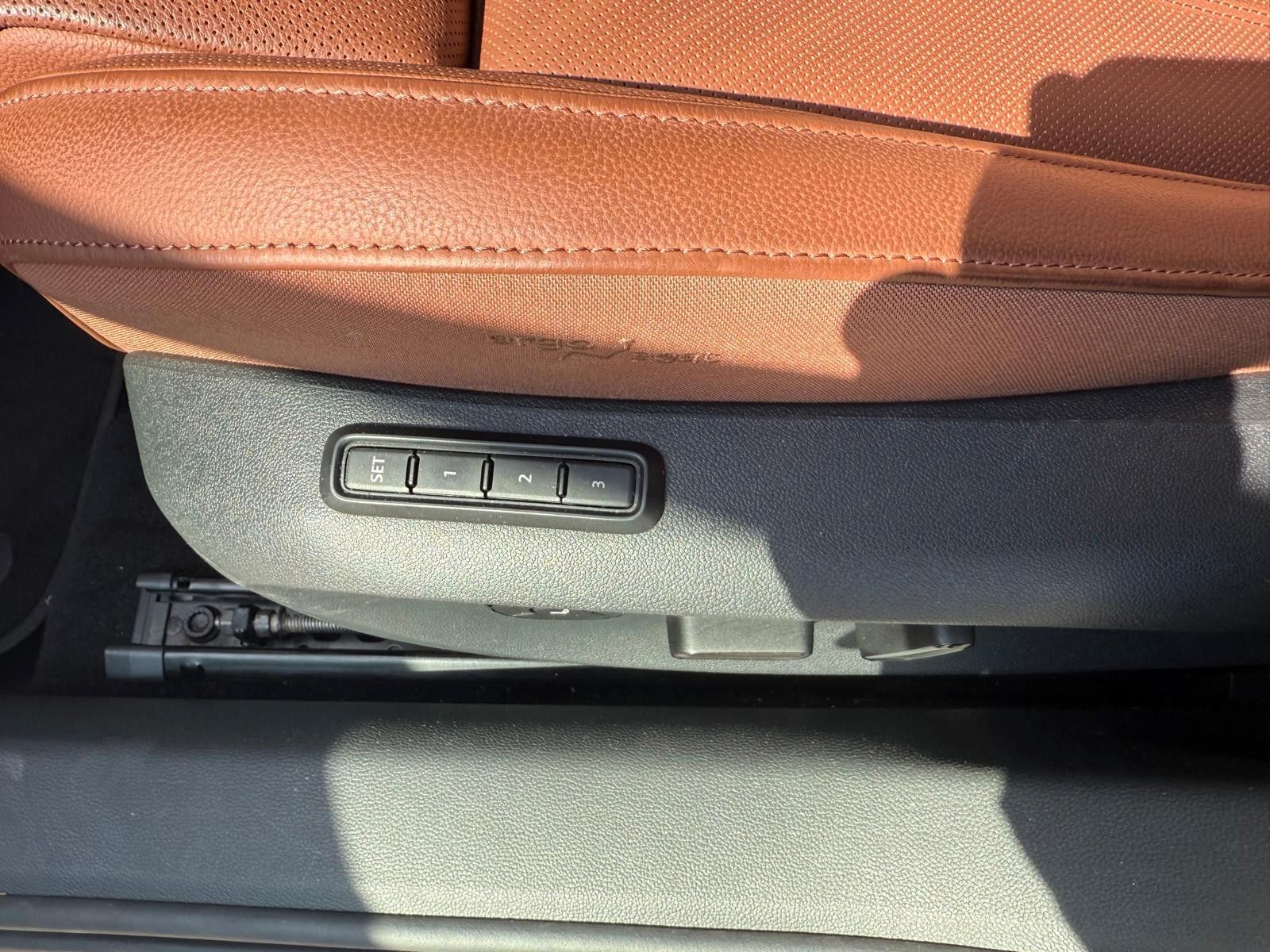 Fahrzeugabbildung SKODA Superb Combi L&K