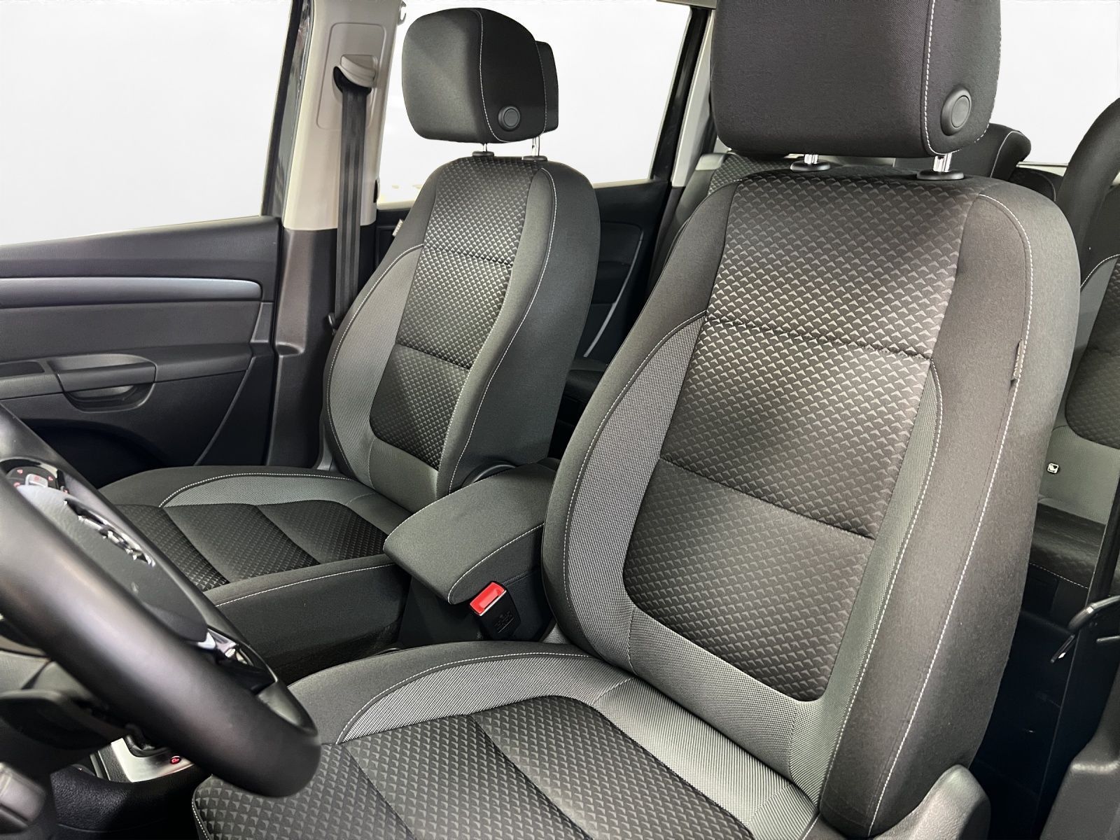 Volkswagen Sharan - Bild 17