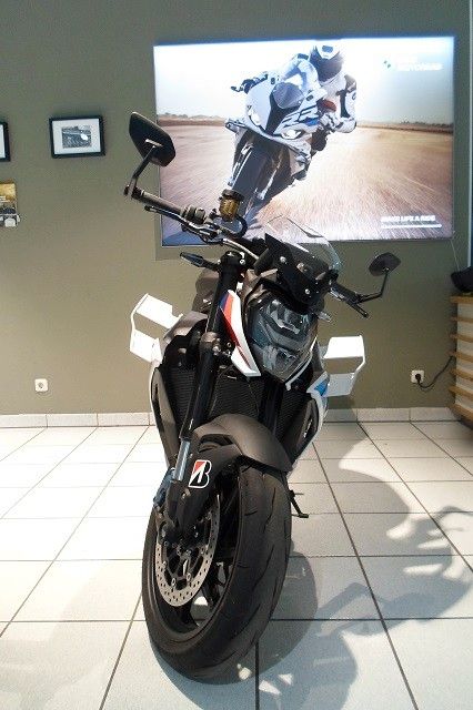 Fahrzeugabbildung BMW M1000R nur 2818 KM