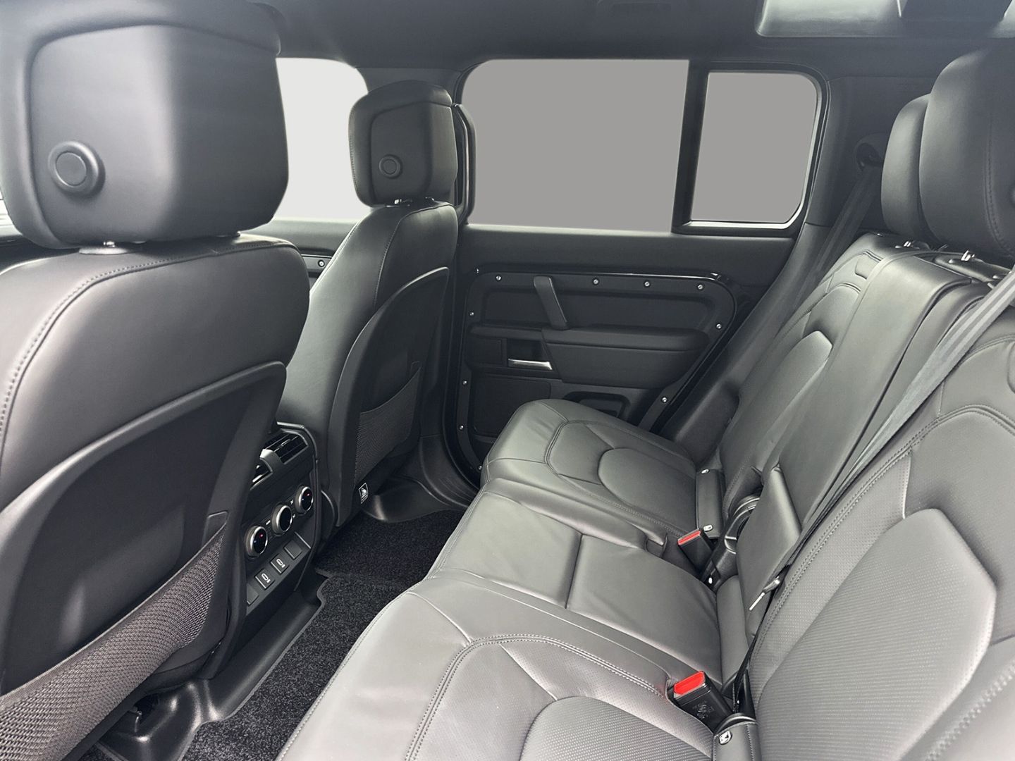Land Rover Defender - Bild 5
