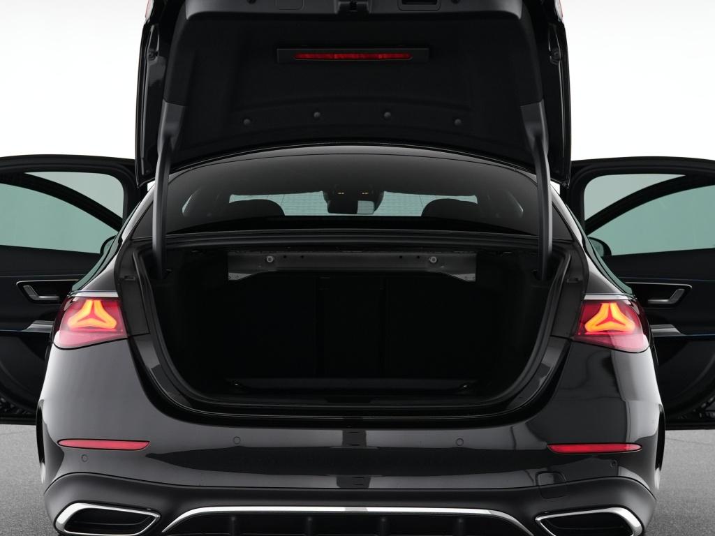 Mercedes-Benz E 220 d AMG Advanced Pano Burmester4D UPE:82TEUR