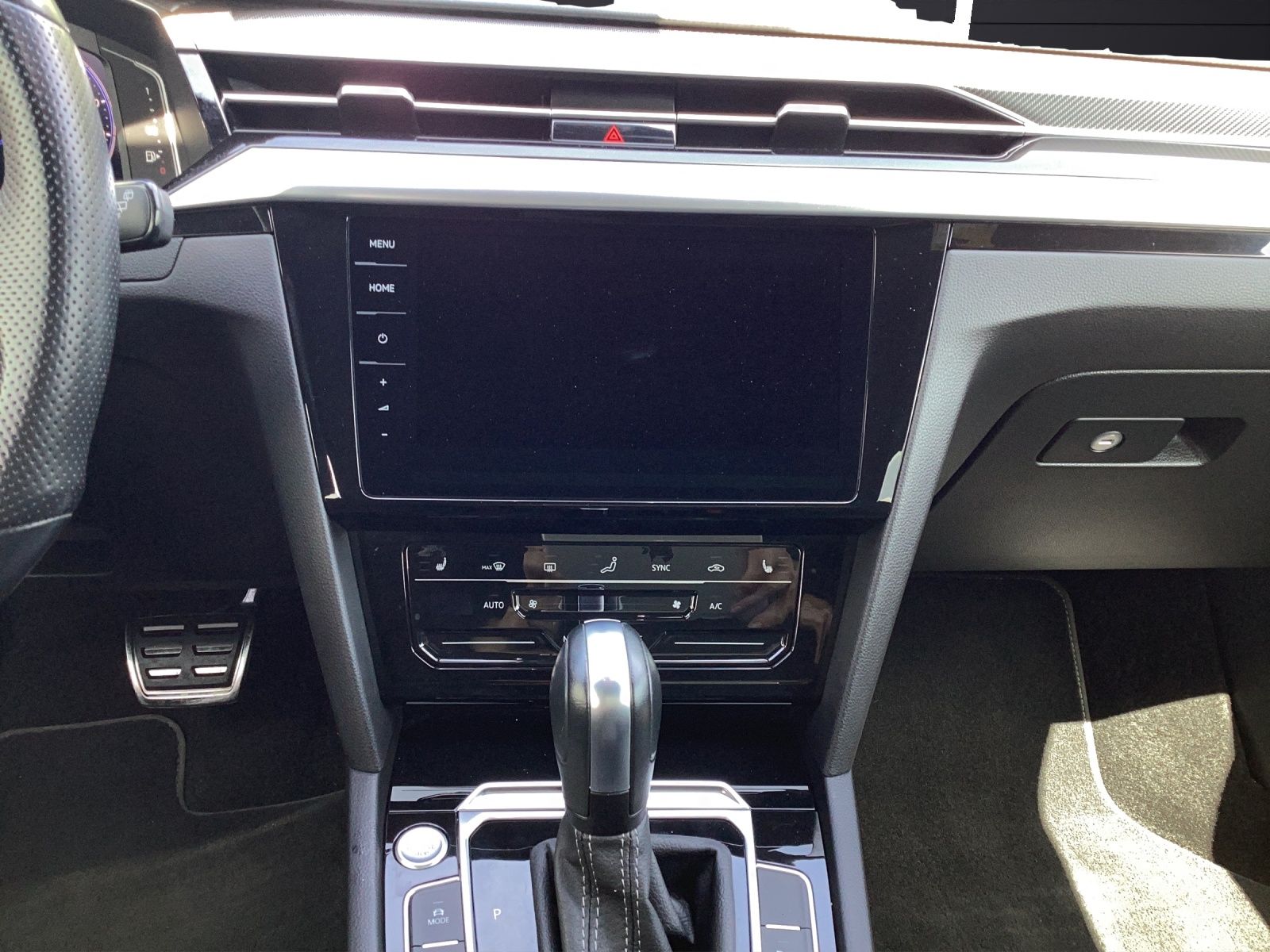 Fahrzeugabbildung Volkswagen Arteon SB TDI R-Line DSG LED AHK Navi AID HUD AC