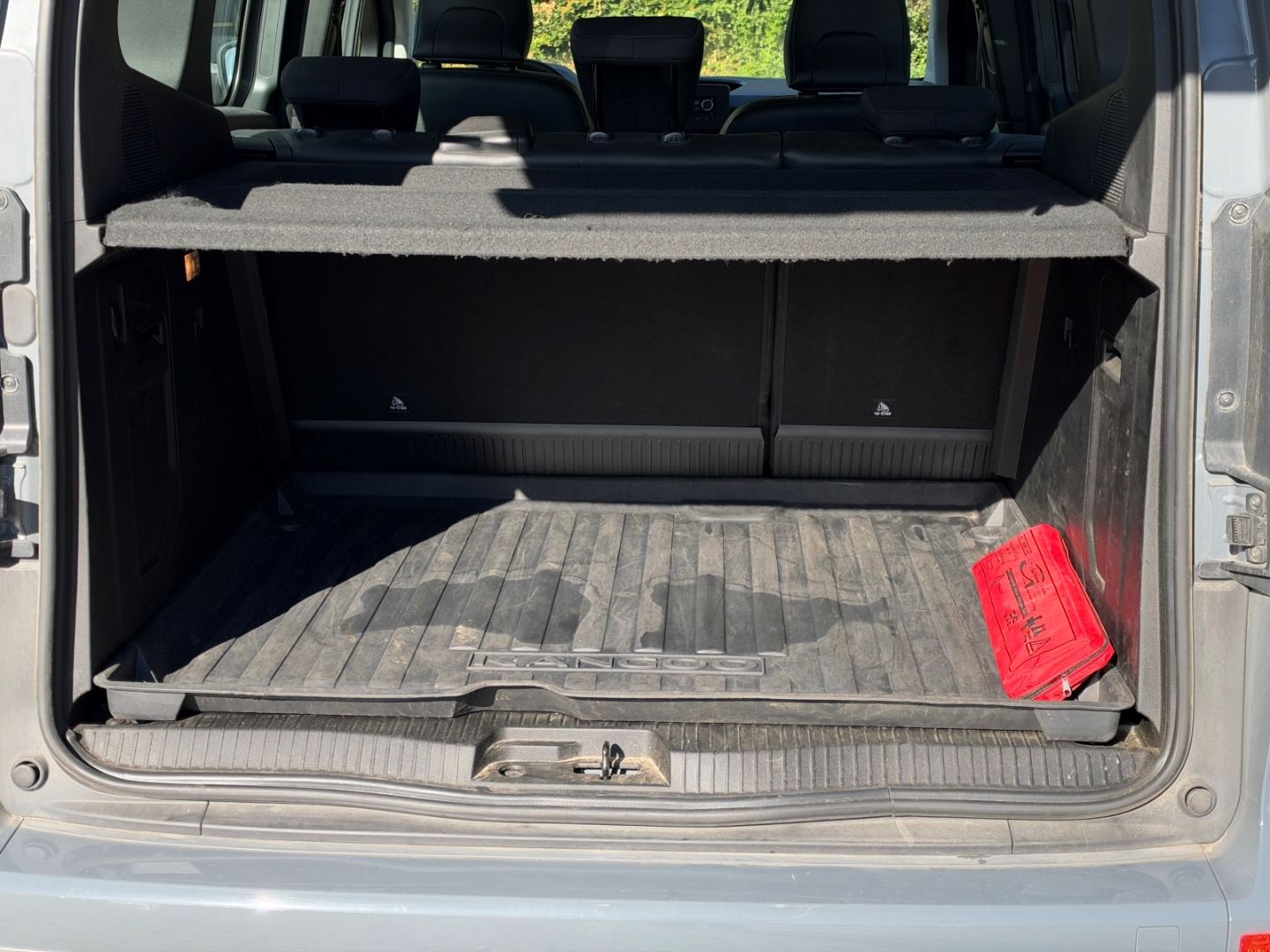 Fahrzeugabbildung Renault Kangoo III Equilibre LED DAB Spurhalteass. Notbr
