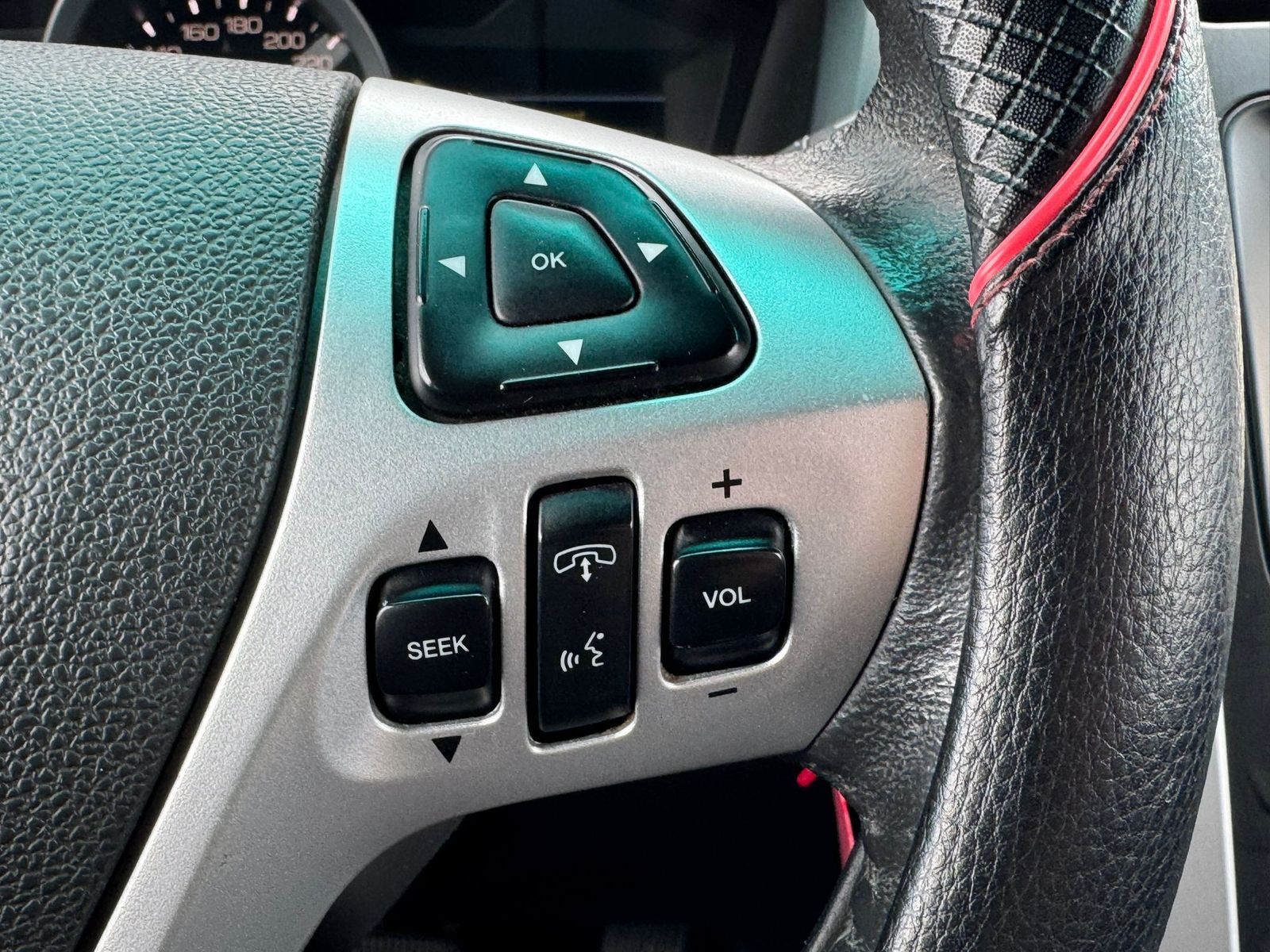 Fahrzeugabbildung Ford Explorer 3,5L 7 SitzerTEMP*KAMERA*PDC*KLIMA