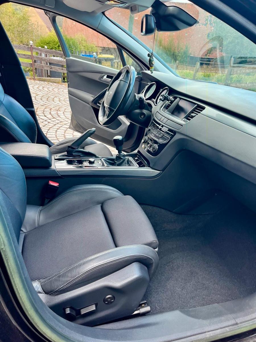 Peugeot 508 2011 — photo 8