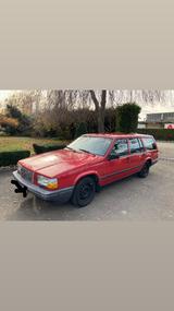 Volvo 740 - Volvo Oldtimer mit Benzin-Antrieb: Kombi