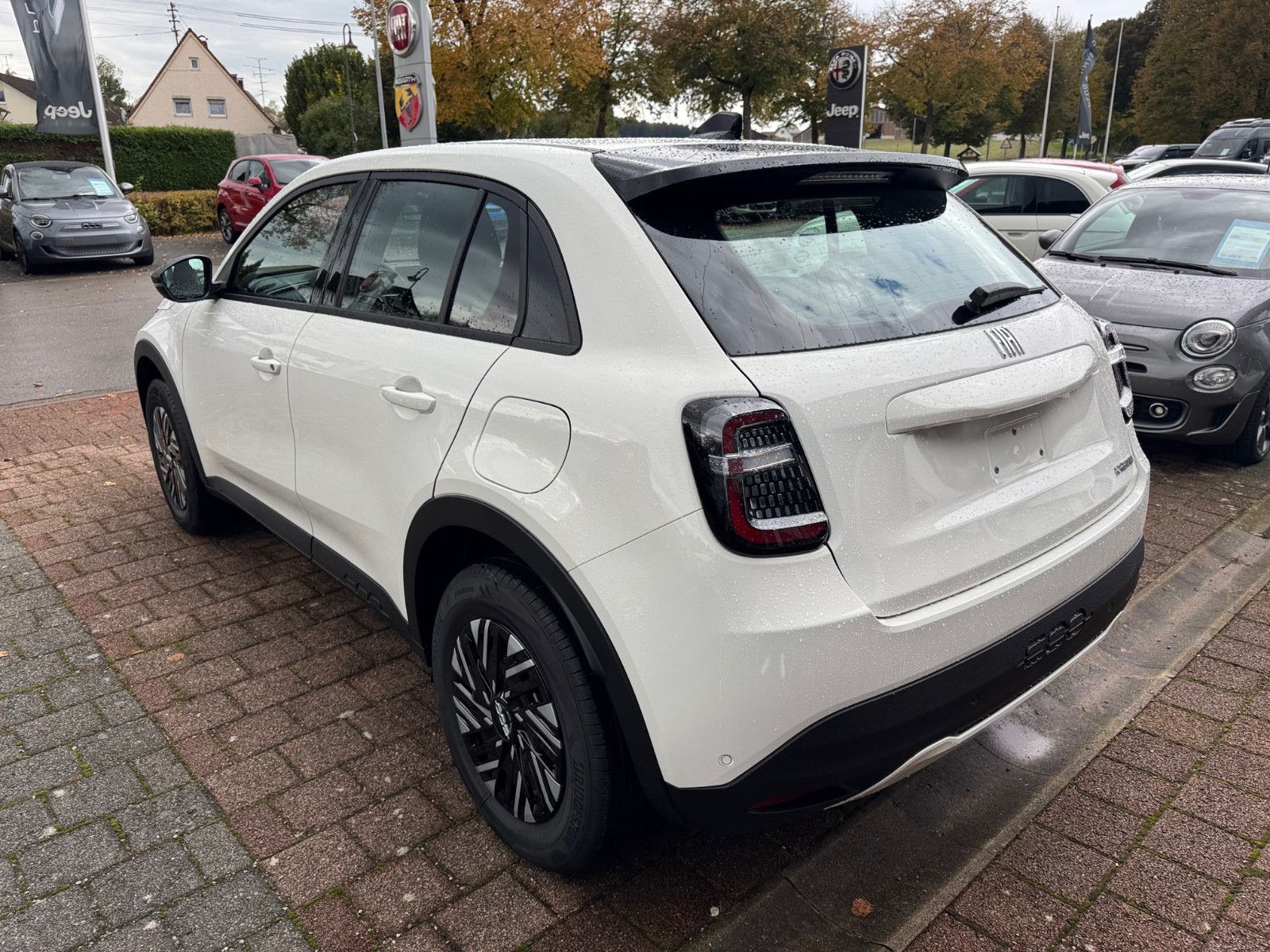 Fahrzeugabbildung Fiat 600 Hybrid 125 Jahre Edition NAVI SITZHEIZUNG