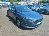 Ford Focus Lim. Titanium X - Ford Focus Titanium mit Hybrid-Antrieb (Benzin/Elektro)
