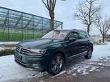 Volkswagen Tiguan Allspace Highline 4Motion DSG Leder/RFK - Volkswagen Tiguan Allspace Gebrauchtwagen in Mülheim (Ruhr)