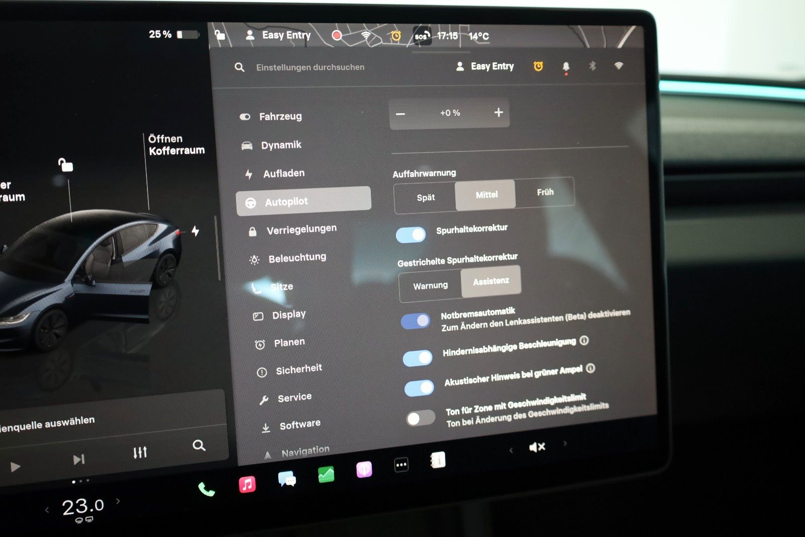Fahrzeugabbildung Tesla Model 3 Long Range Dual AWD,Navi,Kamera,Panorama
