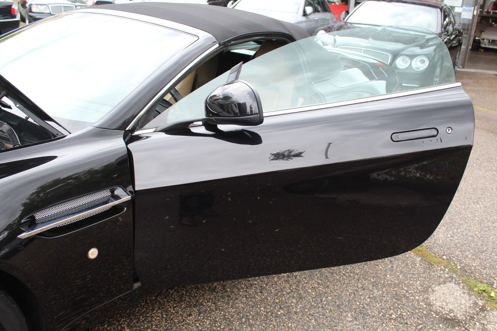 V8 Vantage Roadster 4.7l Sportshift Schön!