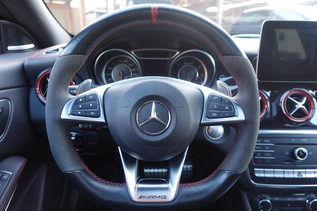Mercedes-Benz CLA 45 AMG Shooting Brake