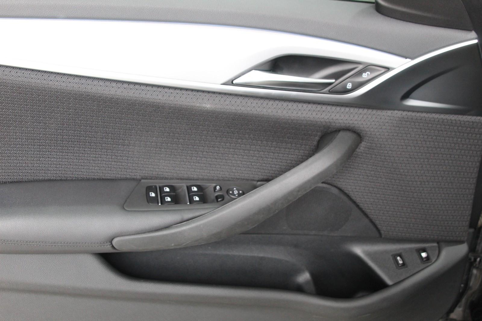BMW 530 e *HUD*LASER*CAM*TOT*SPUR*VIRTUAL*