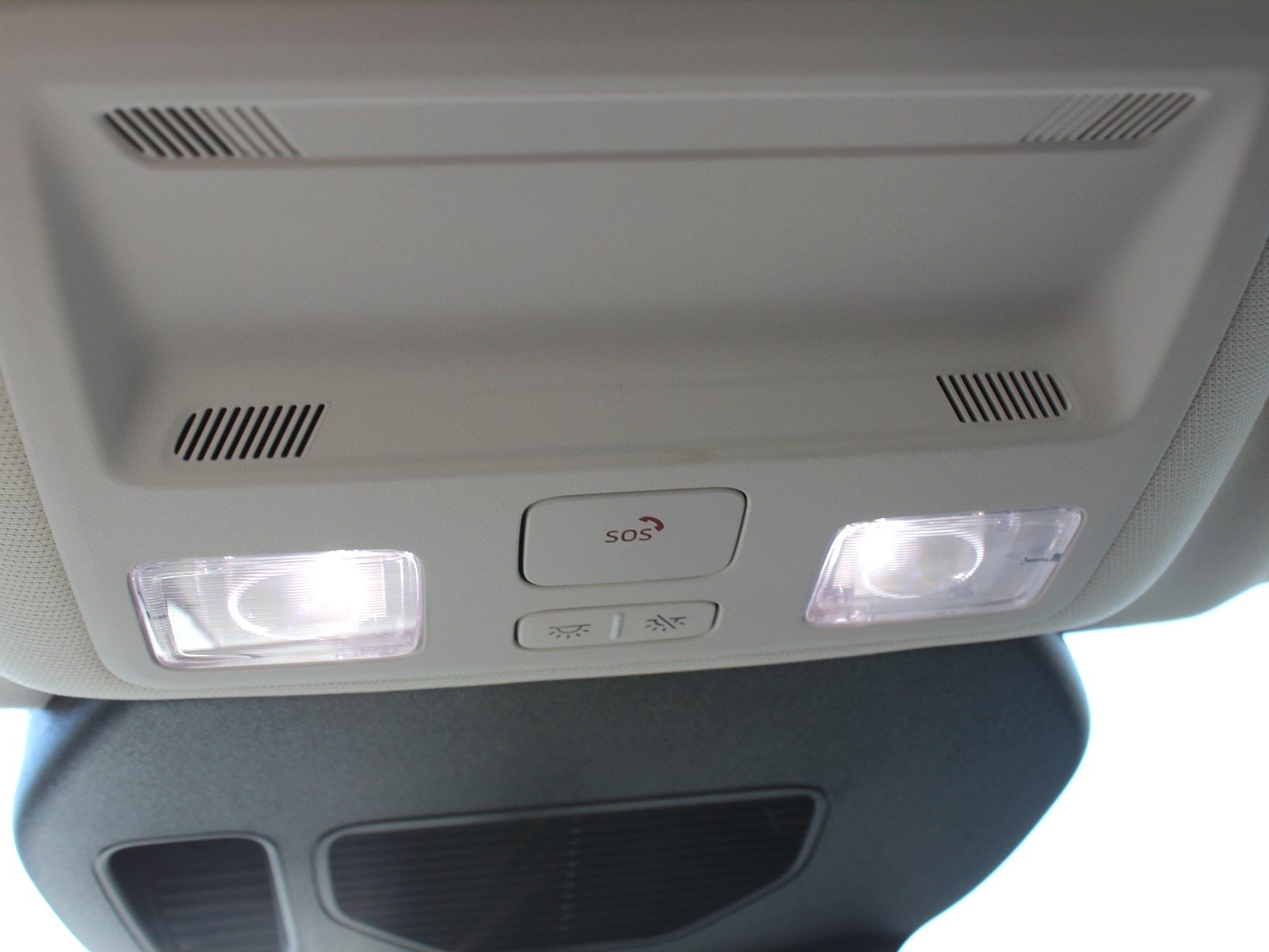 Fahrzeugabbildung Ford Kuga Plug-In Hybrid Cool & Connect 2,5 Duratec