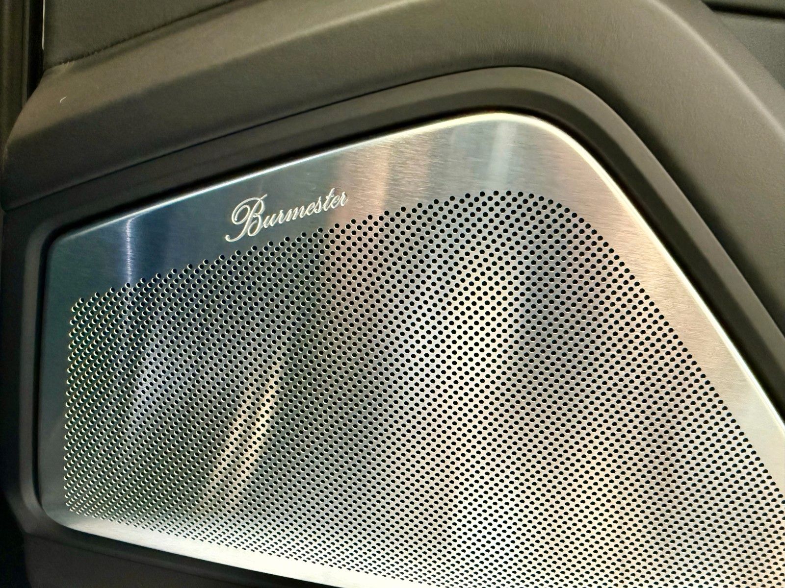 Fahrzeugabbildung Porsche Cayenne GTS PTS-Farbe/CarbonDesign/HUD/Burmester
