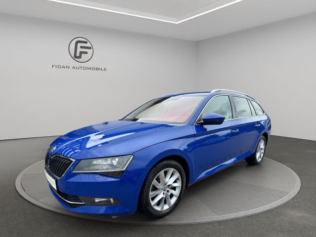 Skoda Superb Combi Style Xenon*Navi*AHK*PDC*Apple*ACC