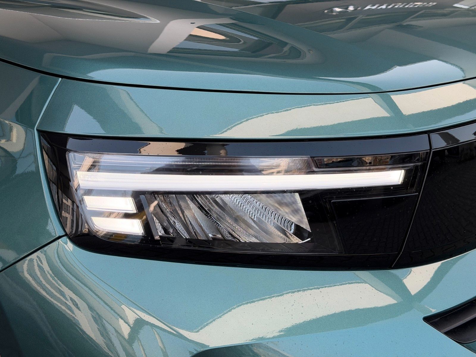 Fahrzeugabbildung Opel Frontera 1.2 Edition W Kamera,LED,Navi,PDC,LM