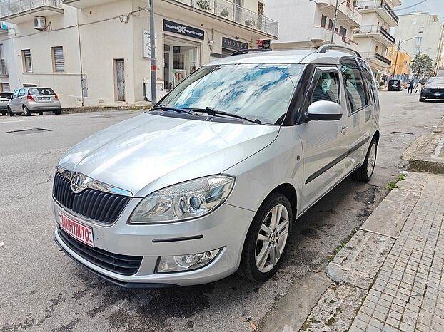 Skoda Roomster 2014 — interior