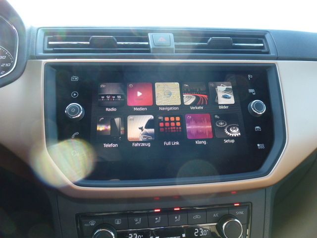 Fahrzeugabbildung SEAT Ibiza Xcellence 1.0 TSI + Navi + LED + Beats