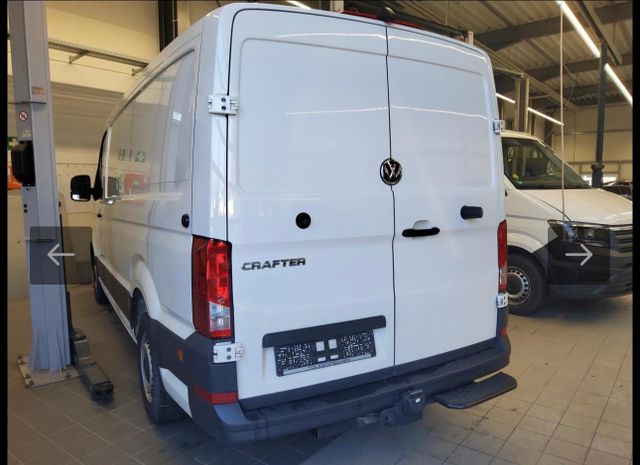 Volkswagen Crafter Kasten 35 mittellang FWD/AHK/STHZ/RCAM