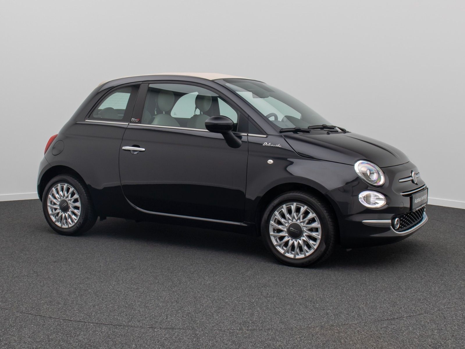 Fahrzeugabbildung Fiat 500 DolceVita PDC Touch Tempomat DAB Faltdach LM