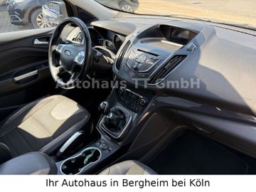 Ford Kuga - 12