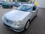 Mercedes-Benz C 180 C -Klasse Sportcoupe C 180 Kompressor - Mercedes-Benz C 180: Kompressor Sportcoupe
