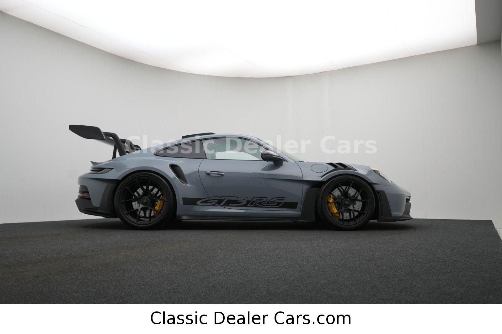 Porsche 992 GT3 RS Weissach