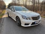 Mercedes-Benz E 63 AMG AMG - Mercedes-Benz E 63 AMG aus 2009
