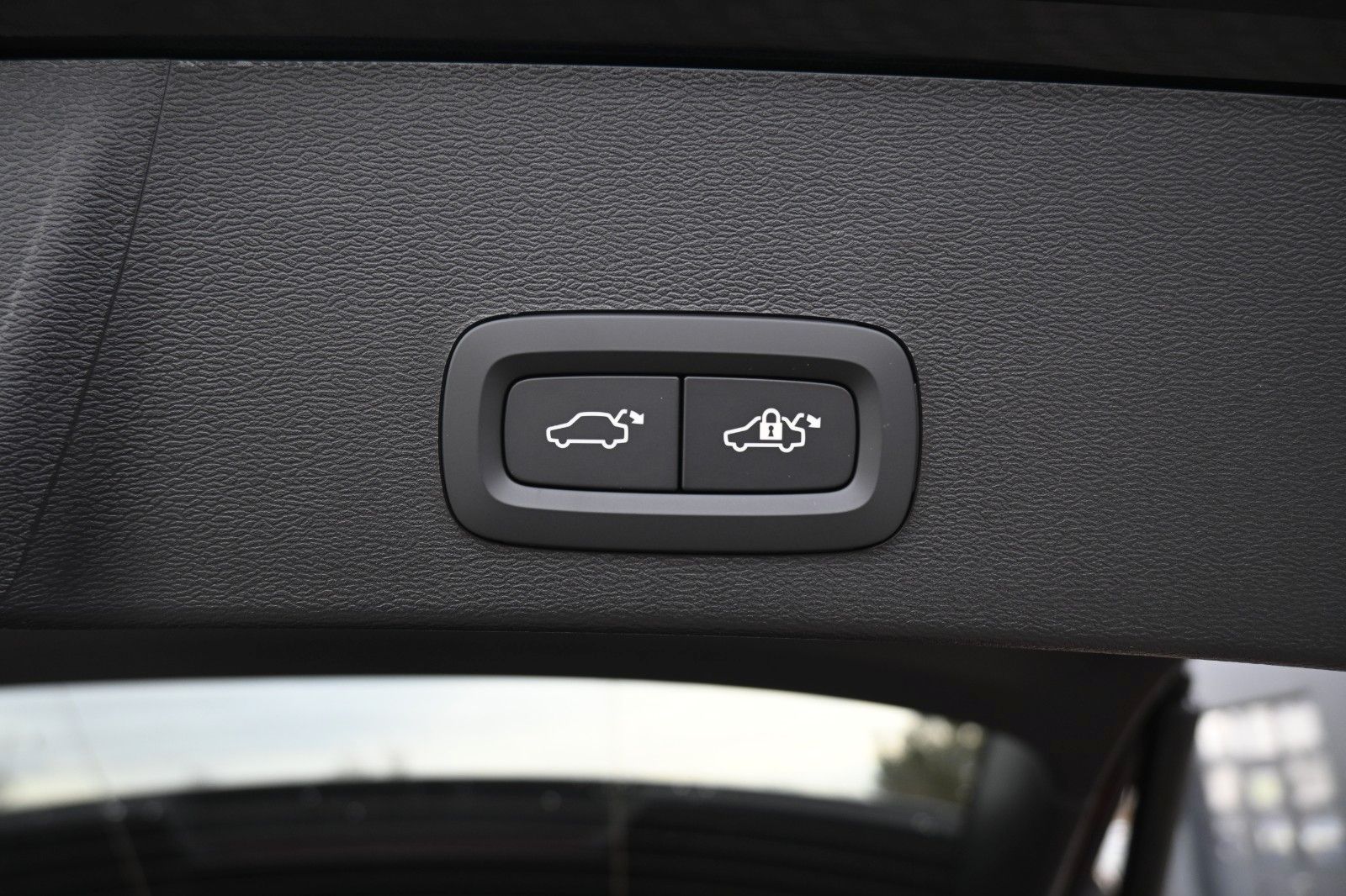 Fahrzeugabbildung Volvo XC40 B4 Dark*FSHZG*360°*PANO*ACC*Pixel*