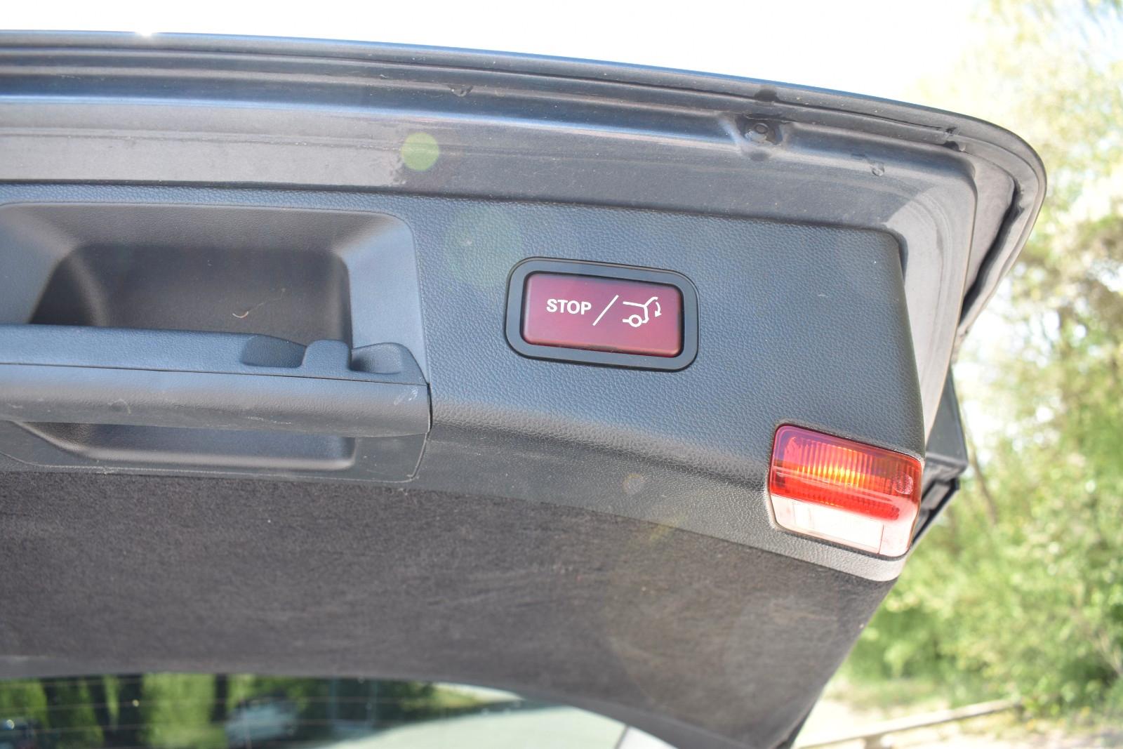 Mercedes-Benz E220 2012 — photo 12