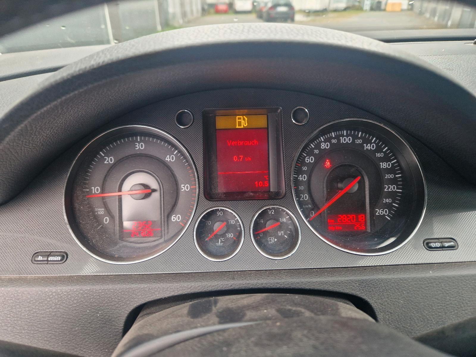 Volkswagen Passat 2006 — photo 10