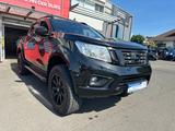 Nissan Navara NP300 Visia Double Cab 4x4 - Nissan: Double Cab