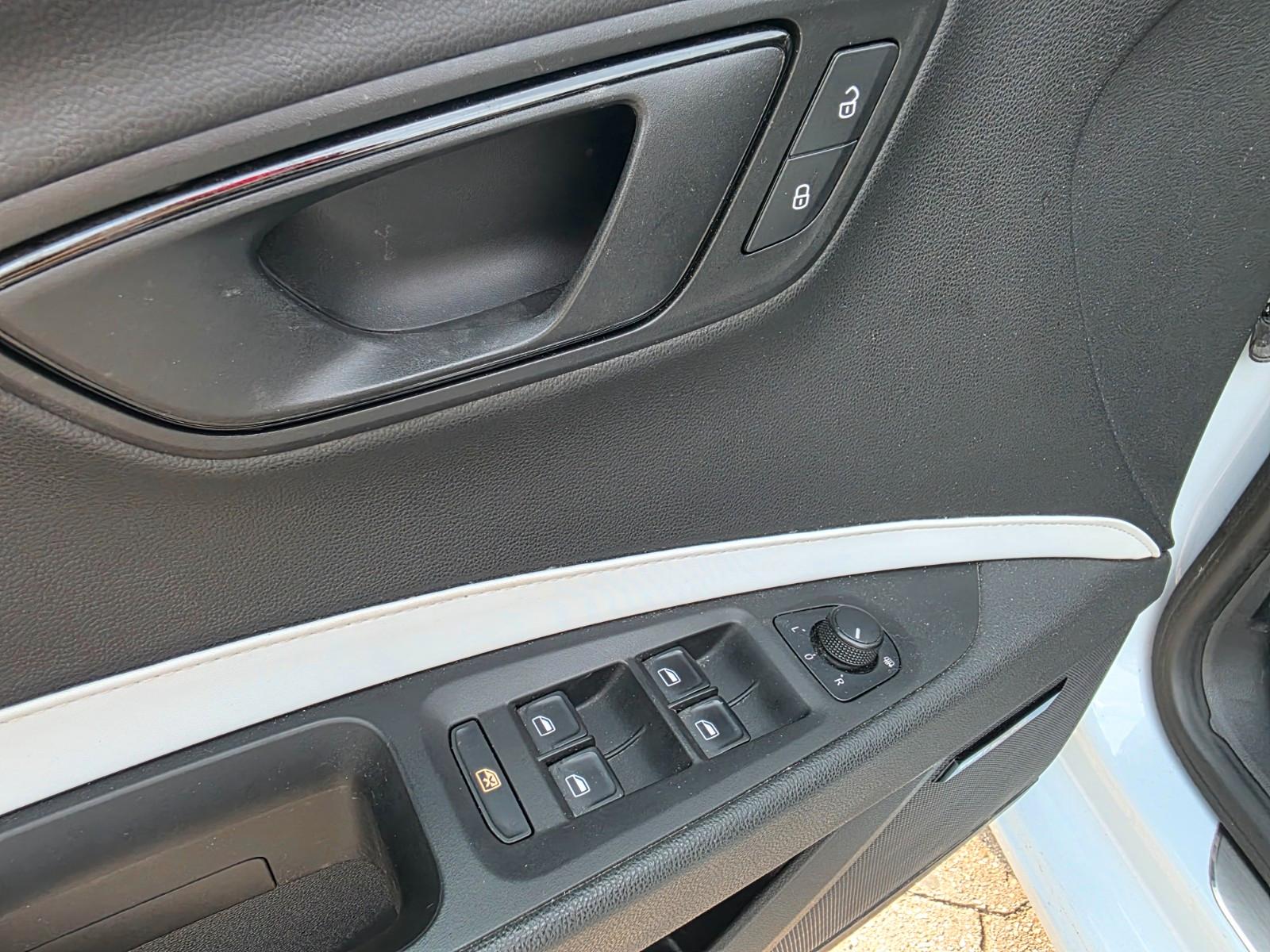 Seat Leon ST Cupra 280 ch • Boîte manuelle • Baquets cuir • Toit pano • DCC • GPS