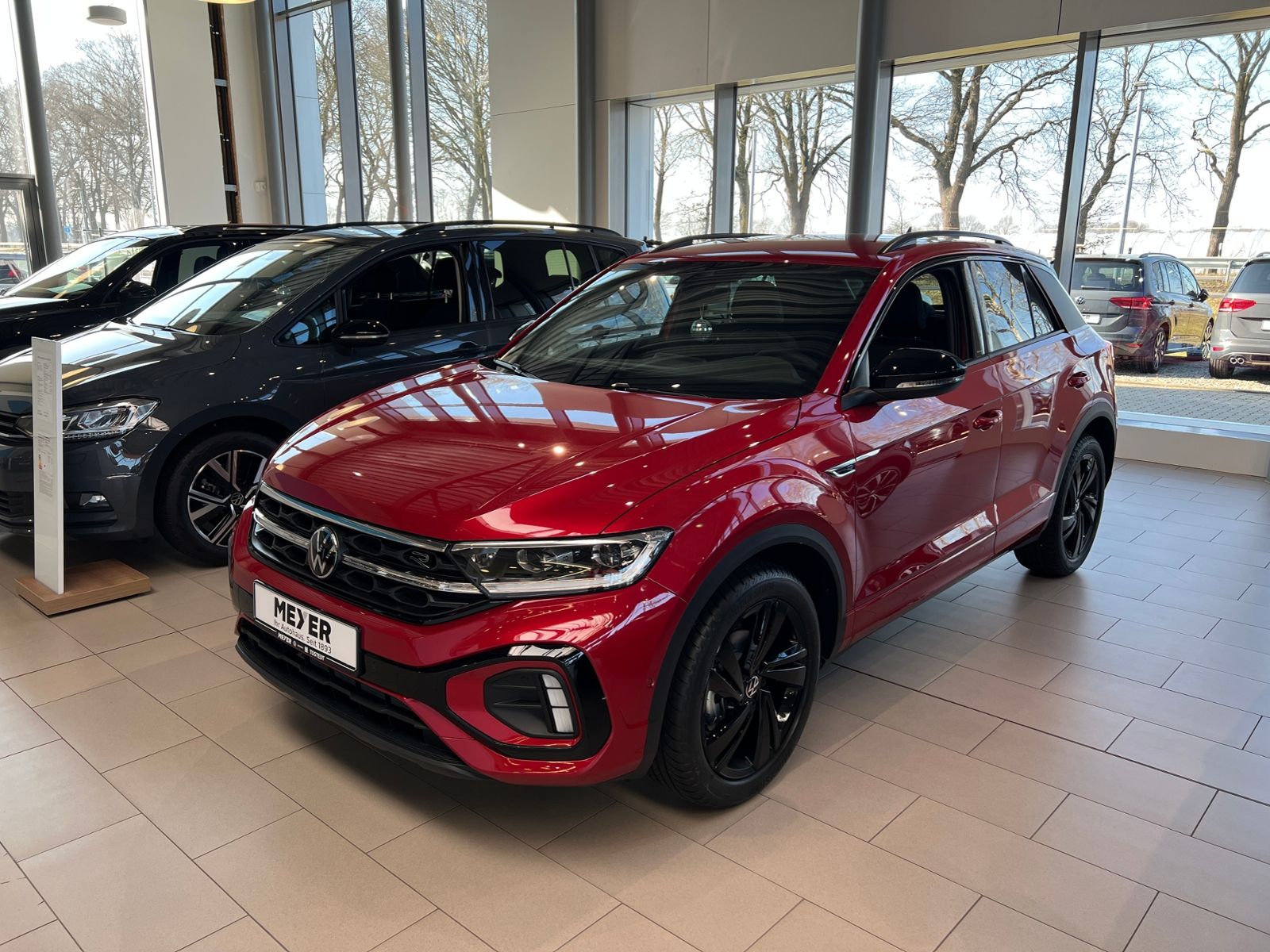 Fahrzeugabbildung Volkswagen T-Roc R-Line 1.5 TSI DSG *AHK, Navi, Black Style