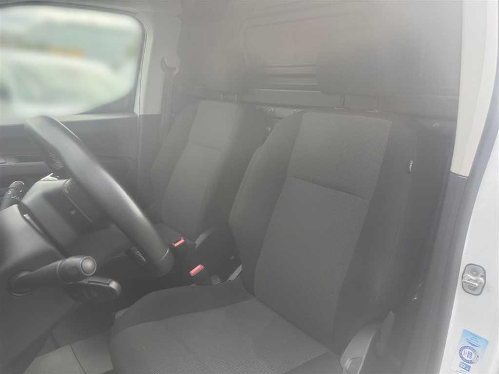 Peugeot Partner Kasten Premium 1.5 BlueHDI L2 Sortimo