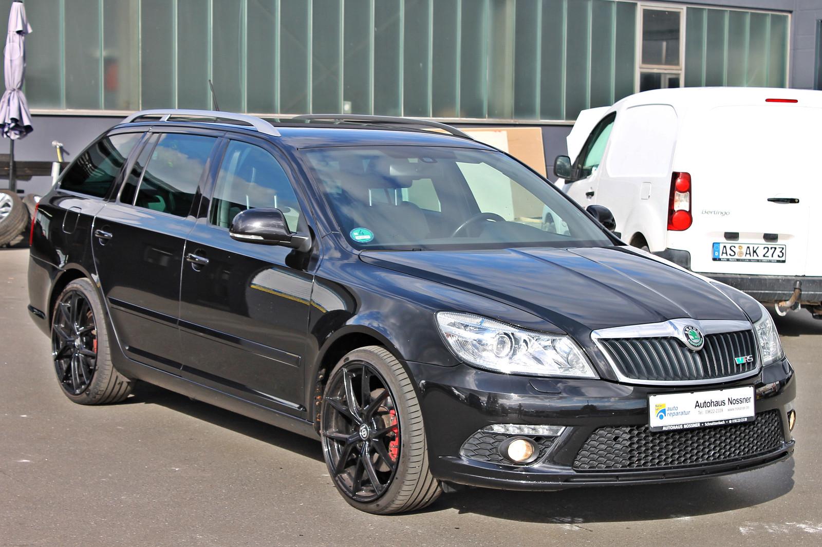 Skoda Octavia Combi RS 2.0 TSI 200 ch BVM / 165 000 km / Alcantara / Bi-Xénon / Sièges chauffants