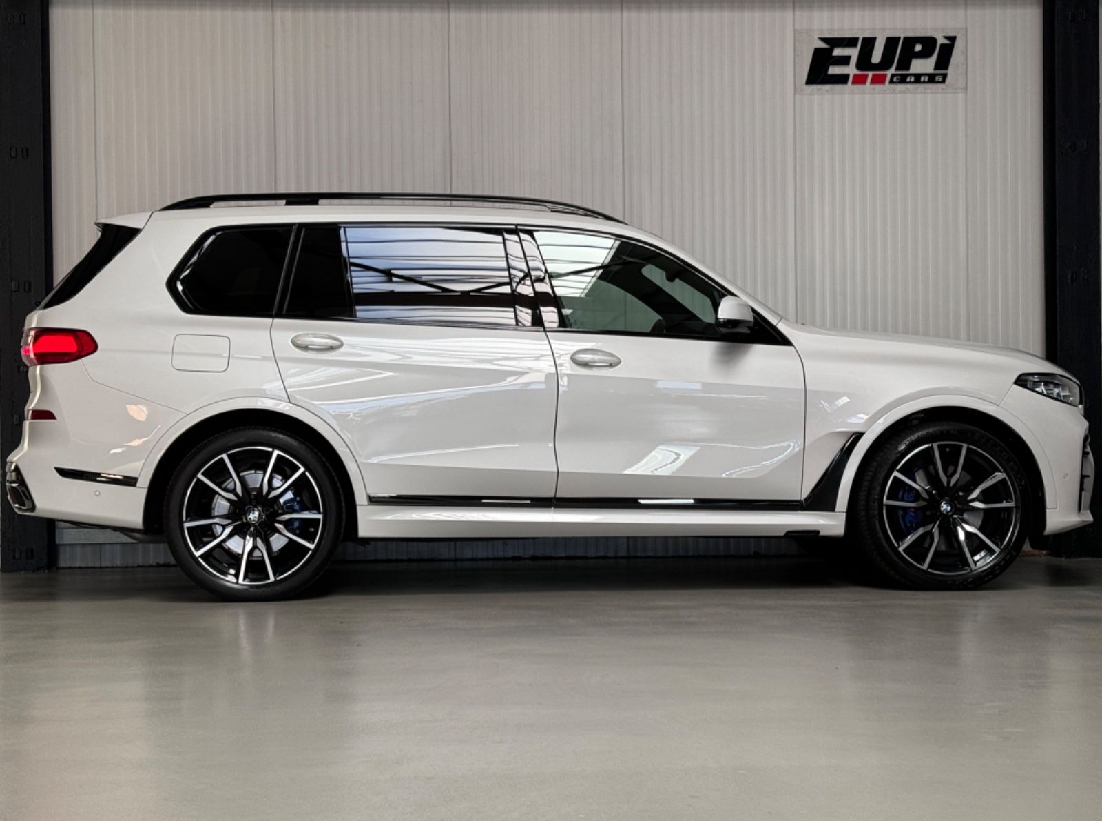 Fahrzeugabbildung BMW X7 xDrive40i M Paket/HUD/360°/Massage/Voll