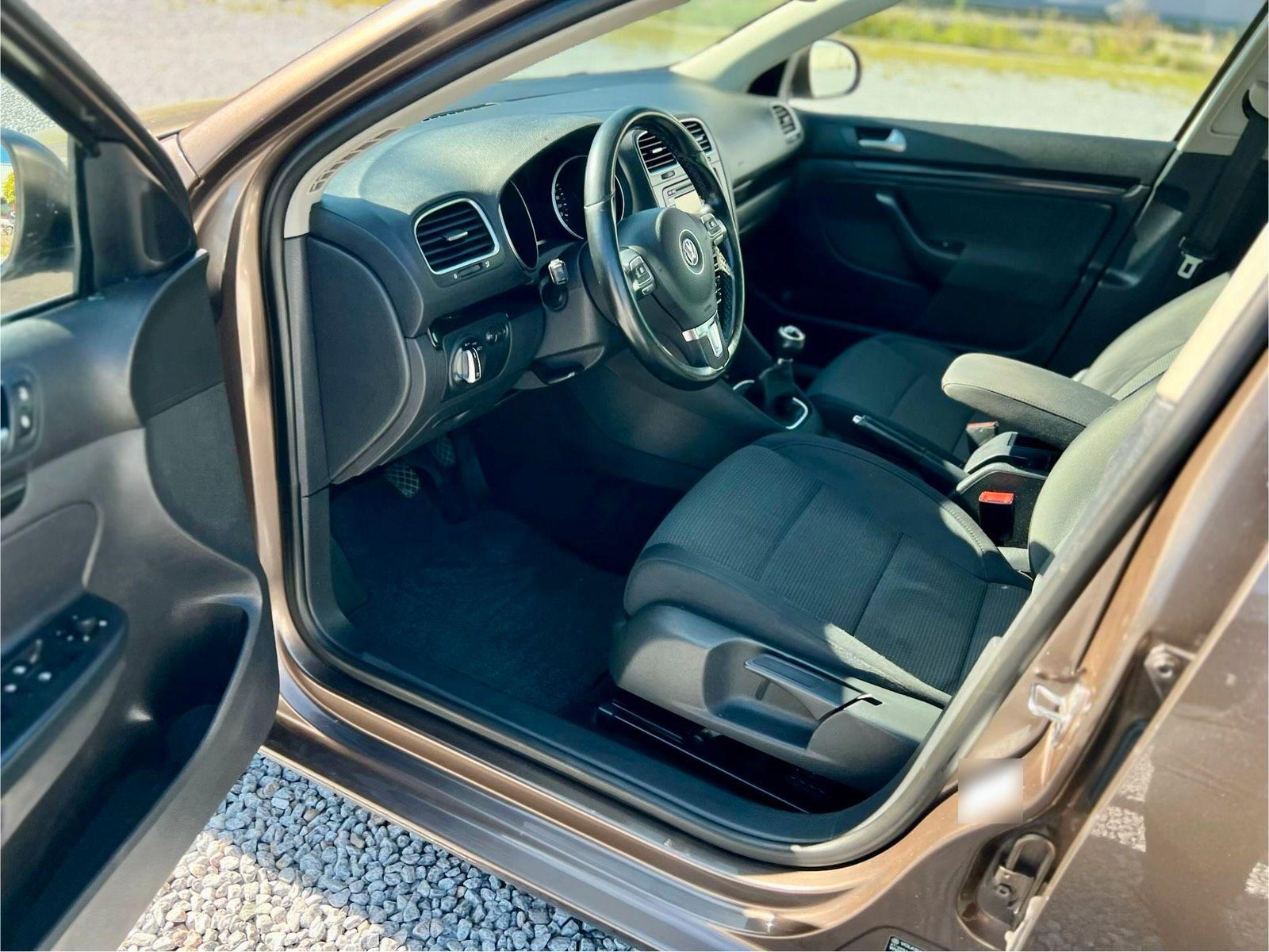 Volkswagen Golf 2011 — photo 9