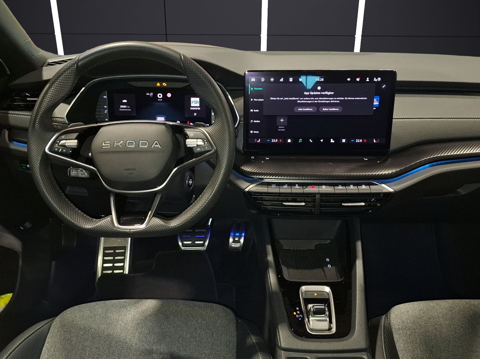 Fahrzeugabbildung SKODA Octavia Combi TDI Sportline DSG Matrix Navi HUD