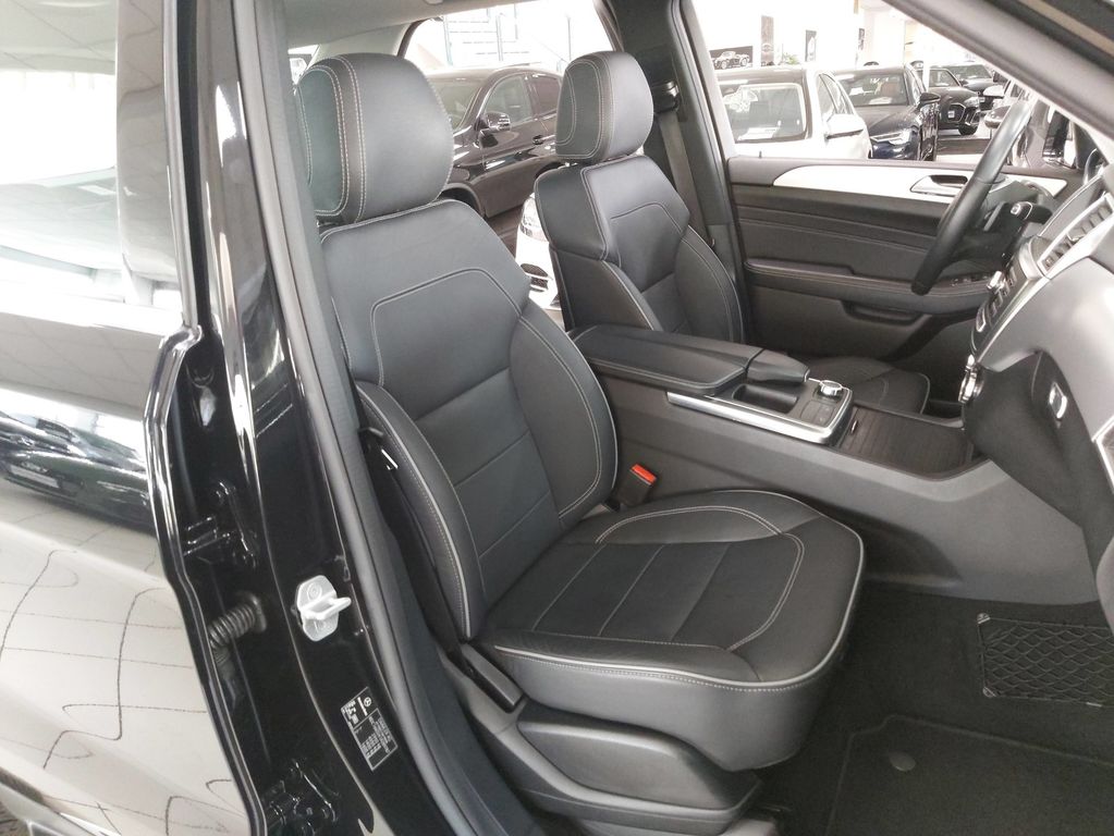 Mercedes-Benz ML 350 CDI AMG DISTR TOTW KAMERA COMAND LEDER