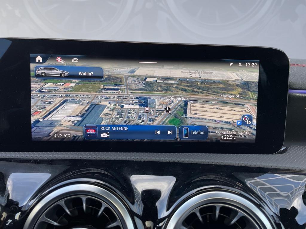 Mercedes-Benz CLA 45 AMG Shooting Brake