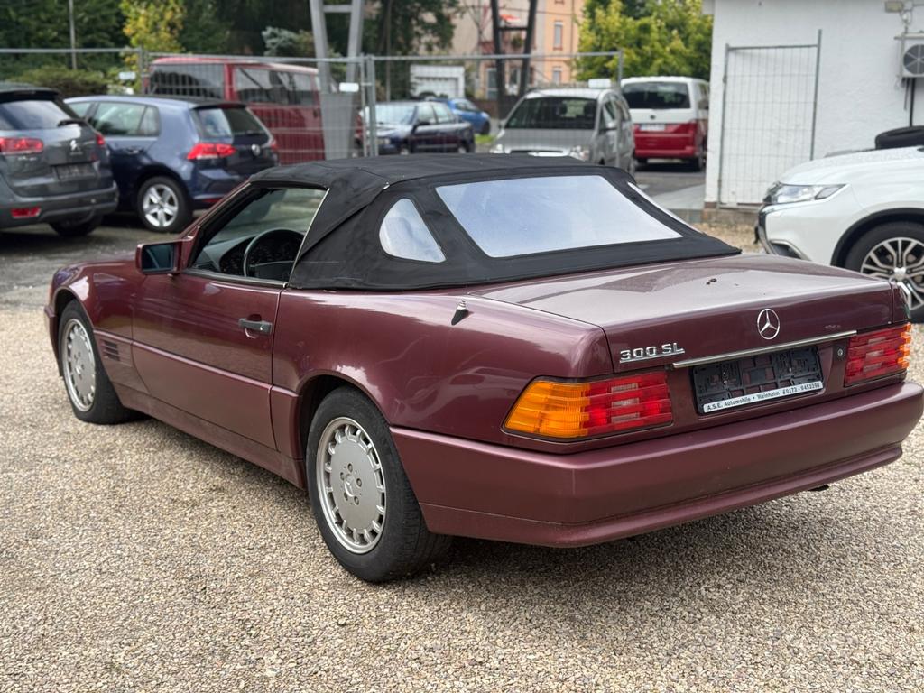 Mercedes-Benz SL 300