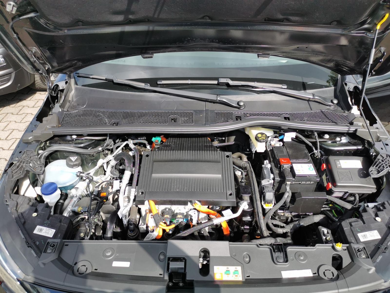 Fahrzeugabbildung Opel Corsa-e Edition+SHZ+LED+DAB+USB+PDC+CAR PLAY+