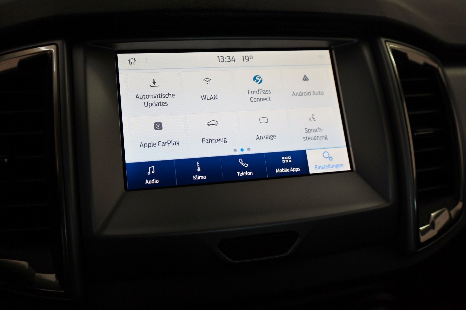 Fahrzeugabbildung Ford Ranger Limited, Leder,CarPlay,Rollo,AHK,GARANTIE